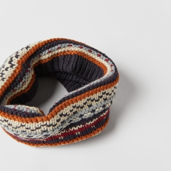 Zara Unisex Jacquard Knit Scarf - Picture 3 of 9